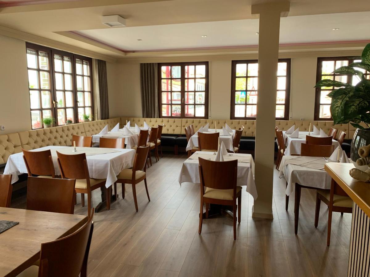 Hotel Deutsches Haus Lampertheim Ngoại thất bức ảnh